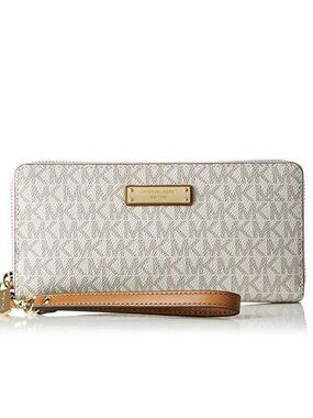 Michael Kors Jet Set Signature Travel Wristlet in Vanilla